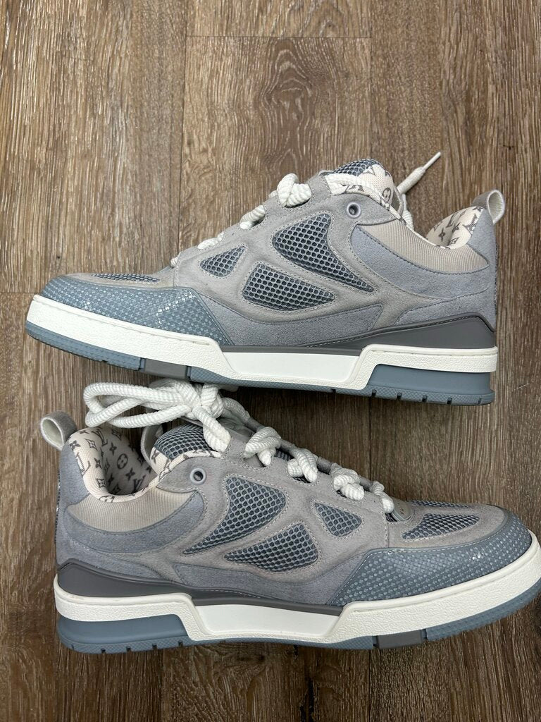 Preowned Louis Vuitton Skate Blue Grey Suede Size 9LV (11M)