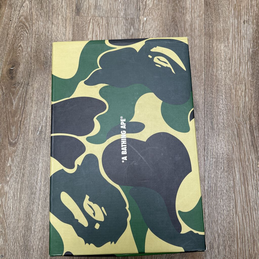 Preowned Bapesta Bred Size 10
