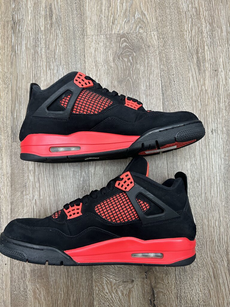 Preowned Jordan 4 Red Thunder Sz.12 (No Box)