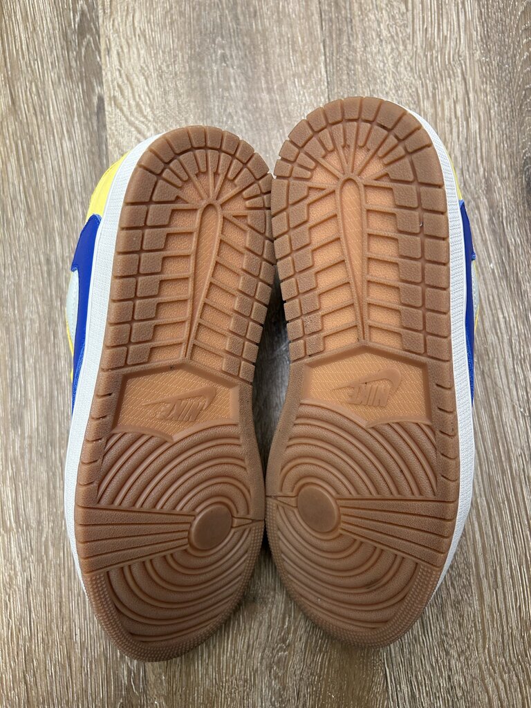 Preowned Jordan 1 Low Travis Scott Canary Low Size 10.5W (9M)