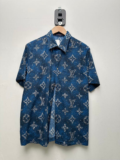 Preowned Louis Vuitton Regatta Blue Button Up sz.S