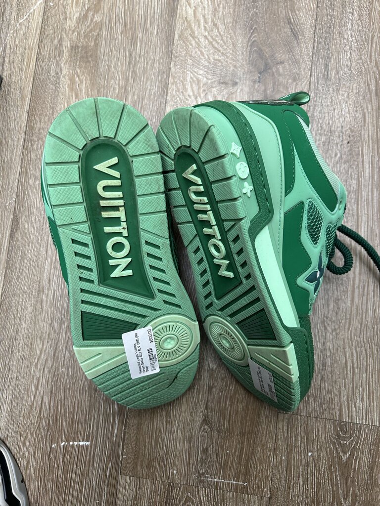 Preowned Louis Vuitton Green Skate Size 6LV (8M) (No Box)