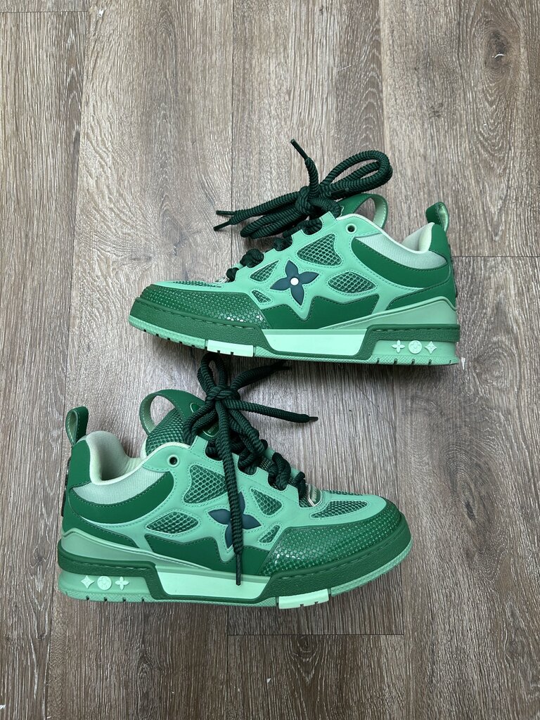 Preowned Louis Vuitton Green Skate Size 6LV (8M) (No Box)