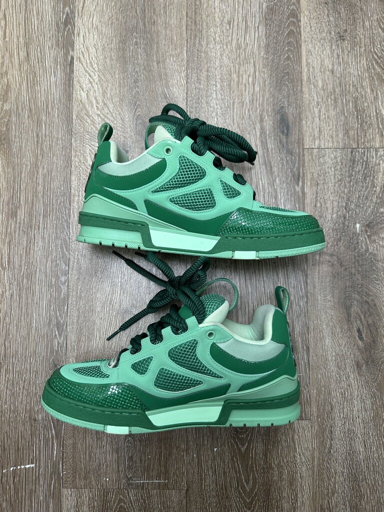 Preowned Louis Vuitton Green Skate Size 6LV (8M) (No Box)