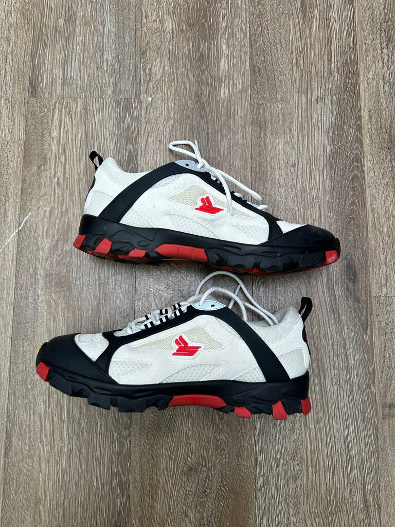 Preowned Sicko hiking Shoe White Red Size 10