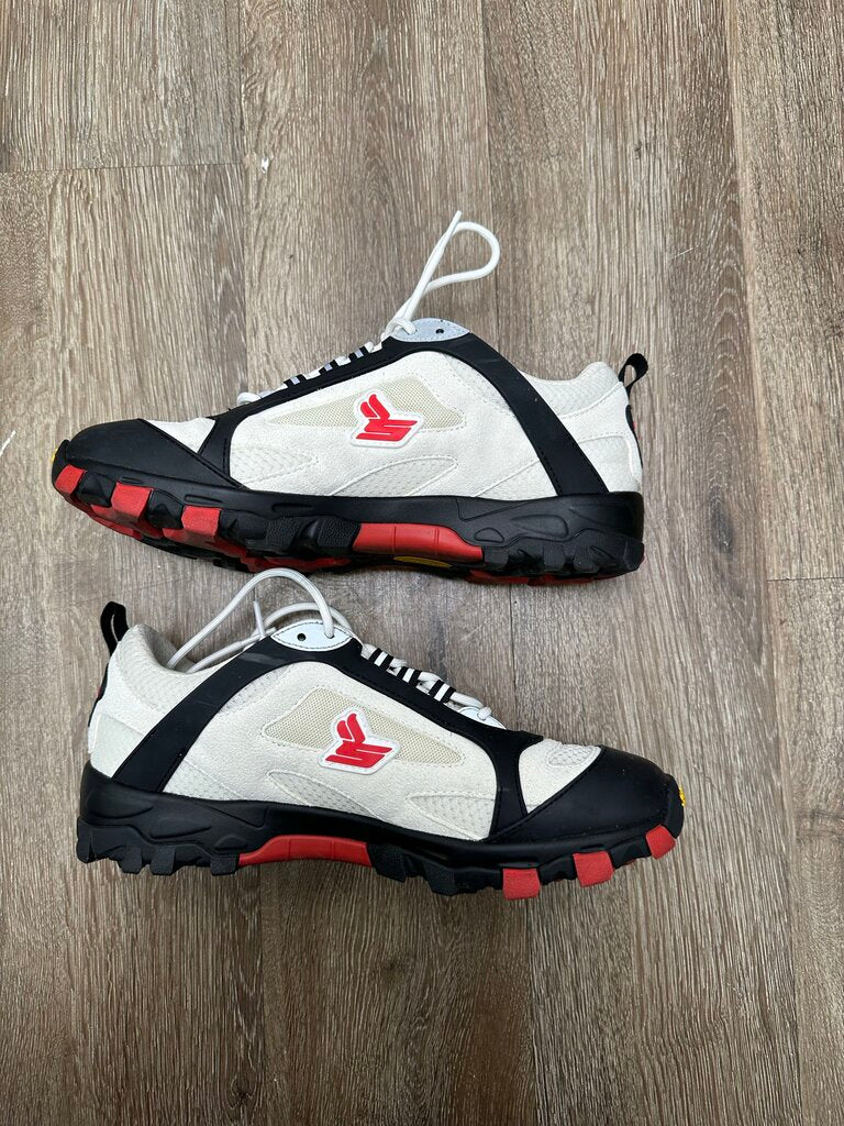 Preowned Sicko hiking Shoe White Red Size 10