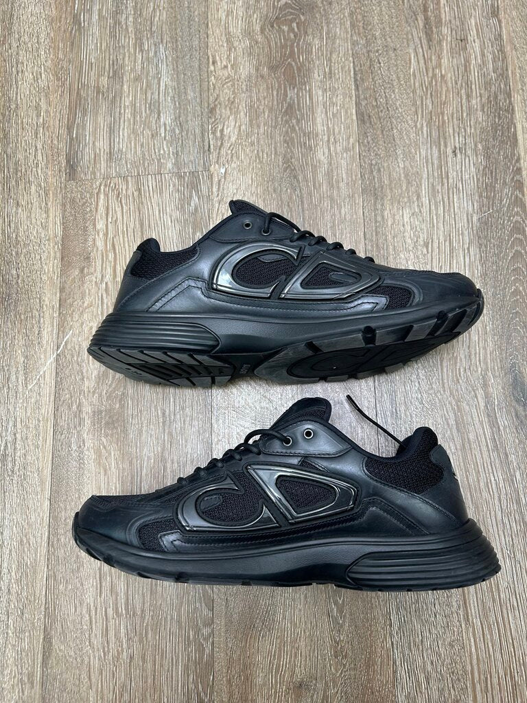 Preowned Dior B30 Black On Black Sz.45