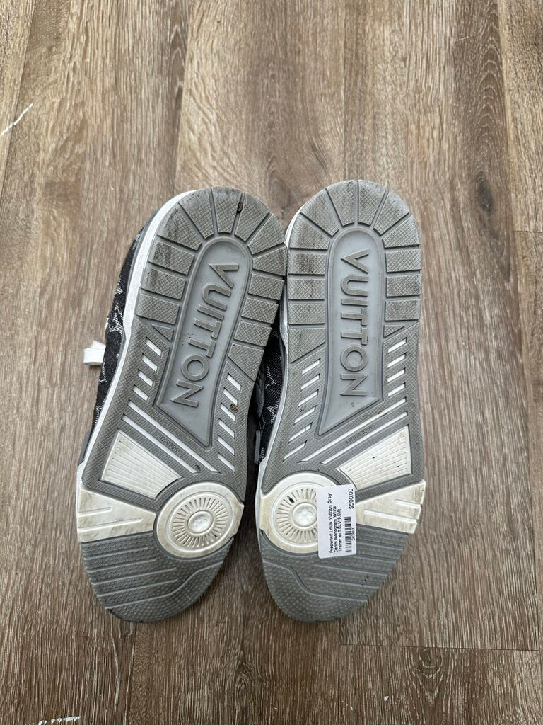 Preowned Louis Vuitton Grey Denim Monogram White Trainer sz.7.5LV(9.5M)