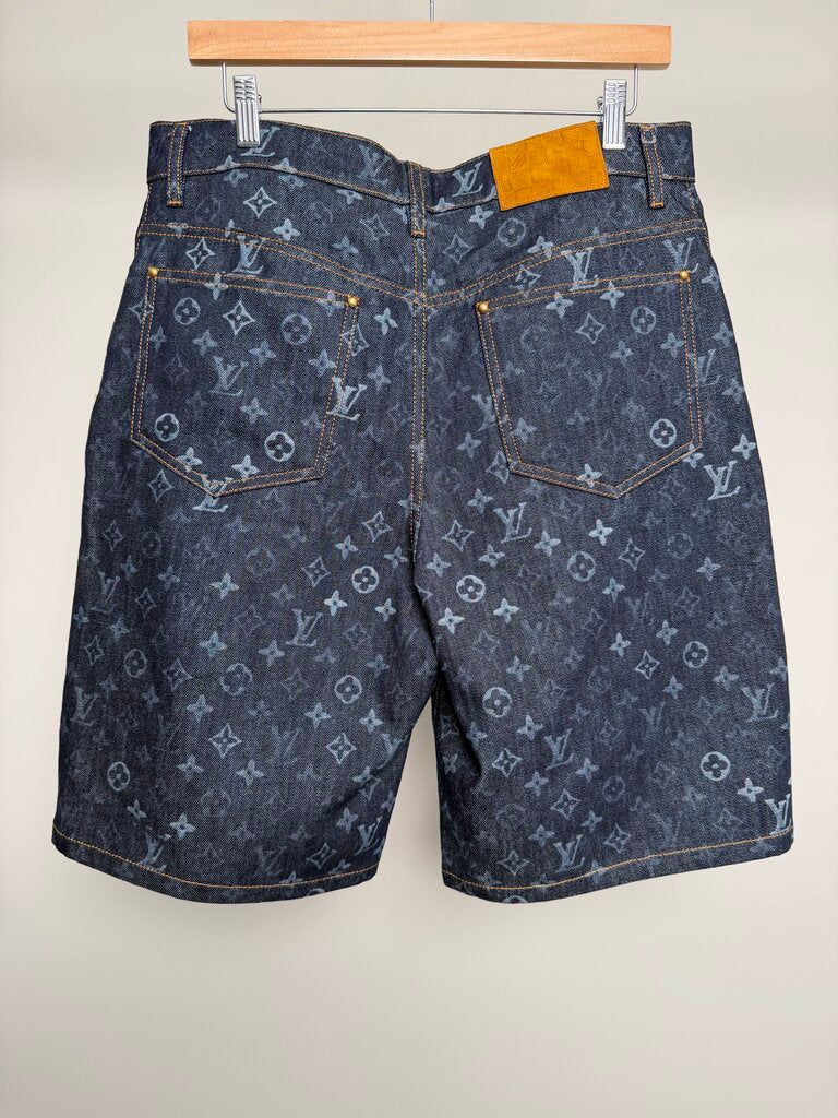 Preowned Louis Vuitton Monogram Faded Logo Denim Shorts size 30
