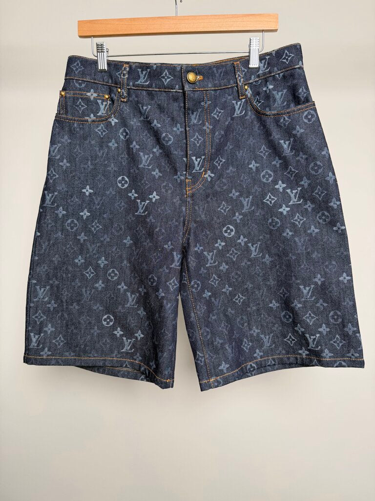 Preowned Louis Vuitton Monogram Faded Logo Denim Shorts size 30