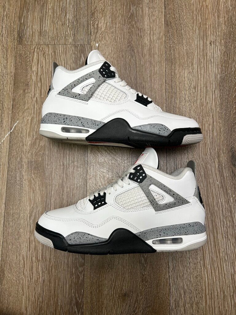 Preowned Jordan 4 White Cement 2025 sz.8