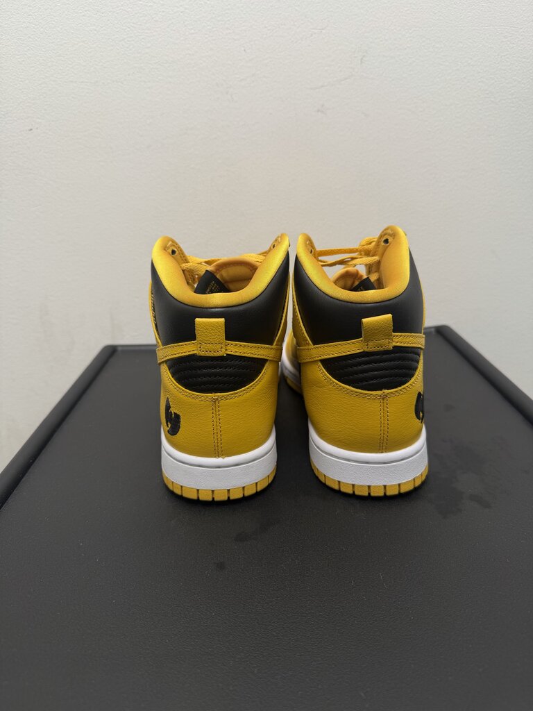 Preowned Nike Wutang Black Yellow Dunk High sz.8