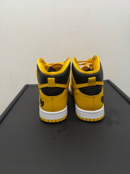 Preowned Nike Wutang Black Yellow Dunk High sz.8