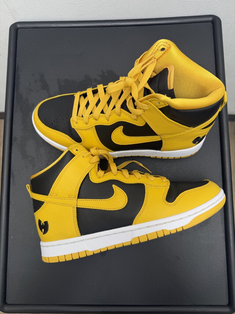 Preowned Nike Wutang Black Yellow Dunk High sz.8