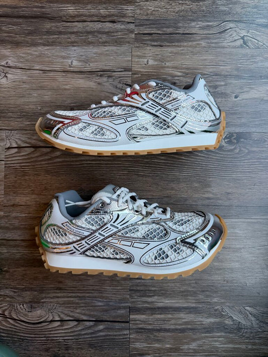 New Bottega Veneta Metallic White size 42