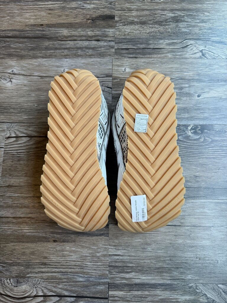 New Bottega Veneta Metallic White size 42