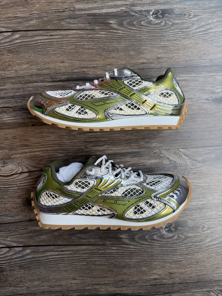 New Bottega Veneta Metallic Olive size 43