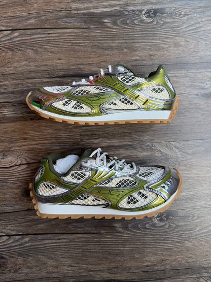 New Bottega Veneta Metallic Olive size 43