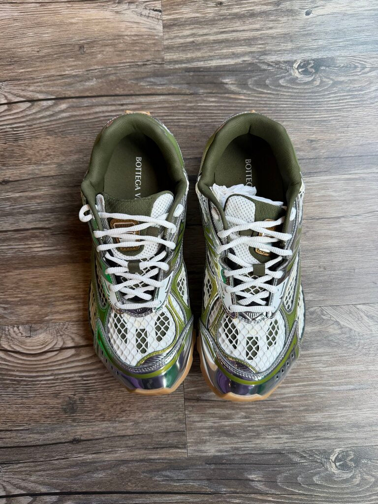 New Bottega Veneta Metallic Olive size 43