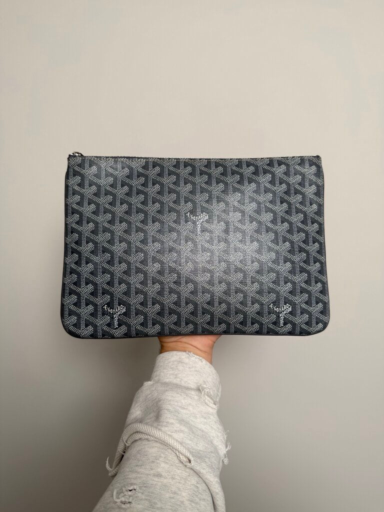 Preowned Goyard Grey Pouch