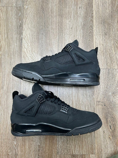 Preowned Jordan 4 Black Cat sz.12.5