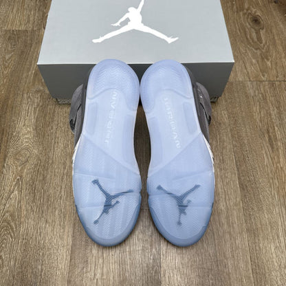 New Jordan 5 Wolf Grey sz.10