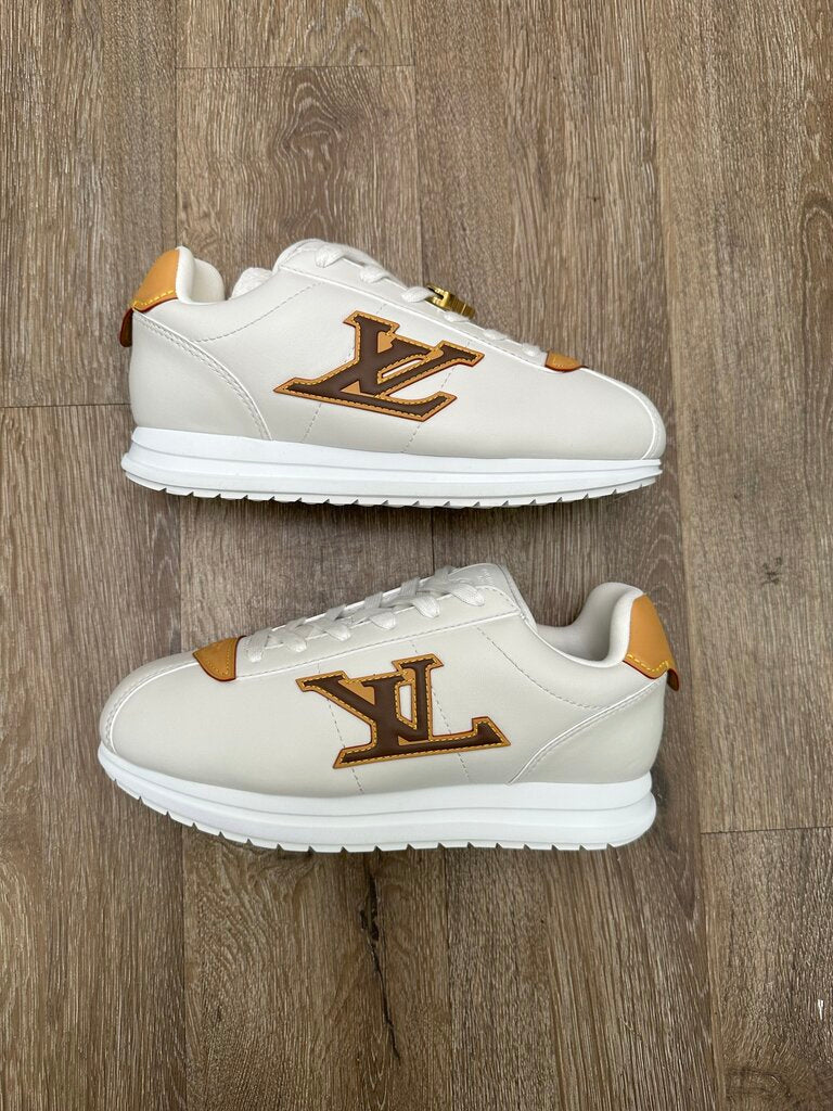Preowned Louis Vuitton White Brown Buttersoft Sz.8.5LV/10M (With Pin)