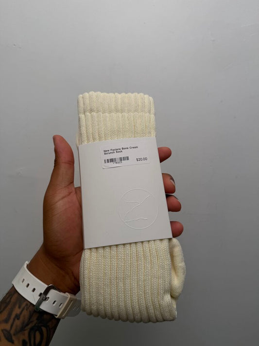 New Faciane Bone Cream Scrunch Sock