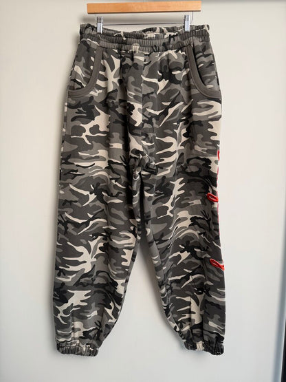 New GV Gallery Snow Camo Sweatpants Sz. XXL