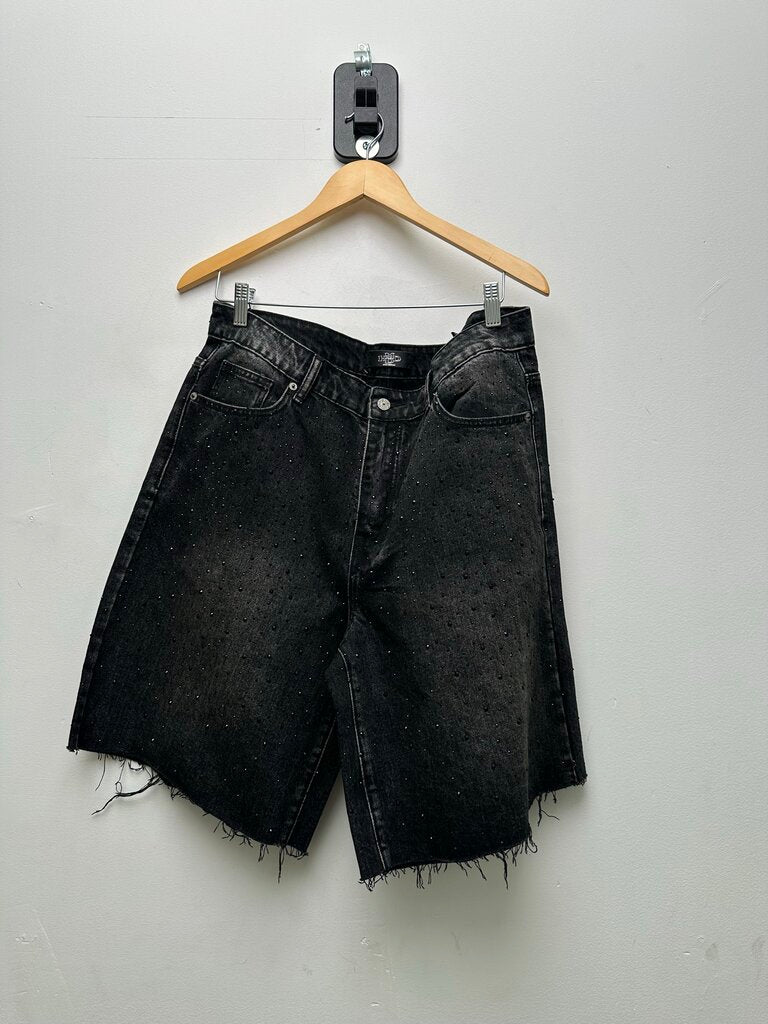 Preowned HMDD Rhinestone Black Denim Shorts Sz. Medium