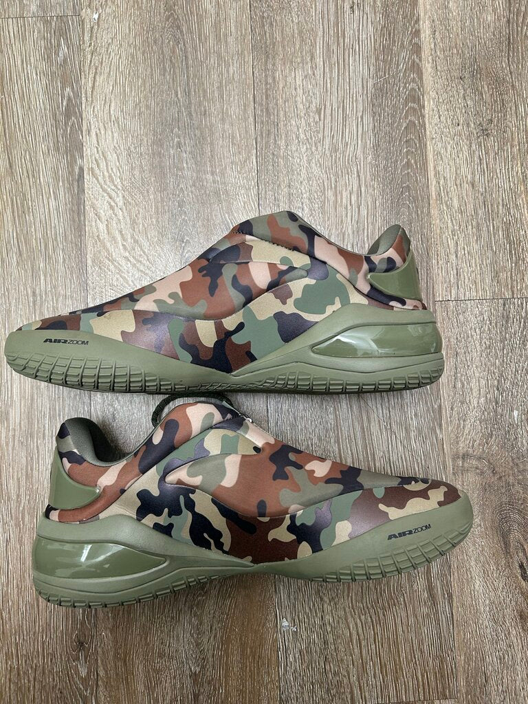 Preowned Shai 001 Converse Camo Echo sz.12(NO BOX)