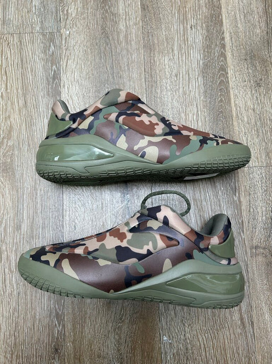 Preowned Shai 001 Converse Camo Echo sz.12(NO BOX)