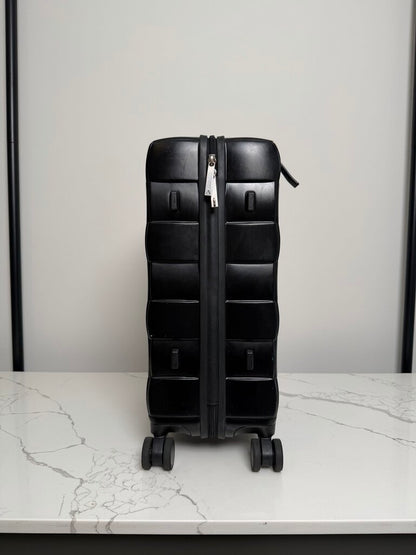 Pre-Owned Bottega Veneta Carry On Luggage