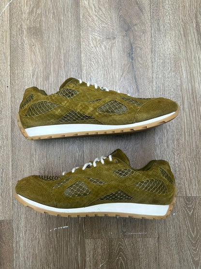 Preowned Bottega Veneta Suede Olive Orbit Size.42