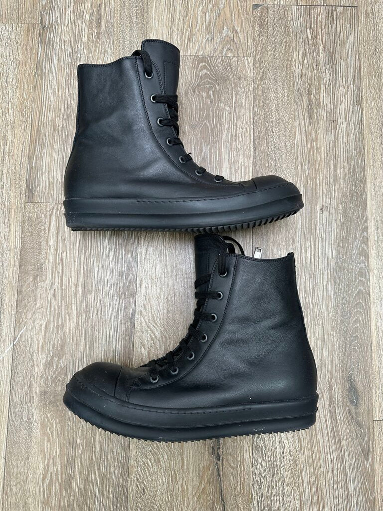 Preowned Rick Owens Triple Black High Ramone sz.41