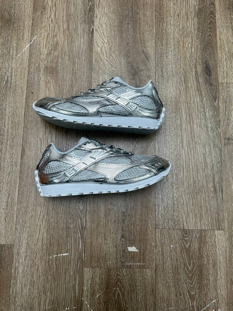 Preowned Bottega Veneta Orbit Triple Silver sz.41