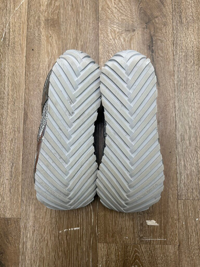 Preowned Bottega Veneta Orbit Triple Silver sz.41