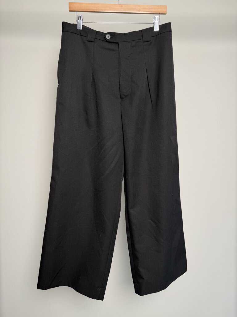 Preowned ERD Black Trousers size 32/34