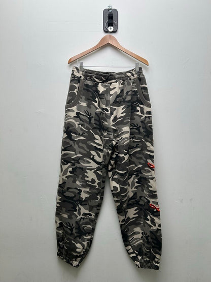 New Gv Gallery Snow Camo Sweatpants Sz.XL