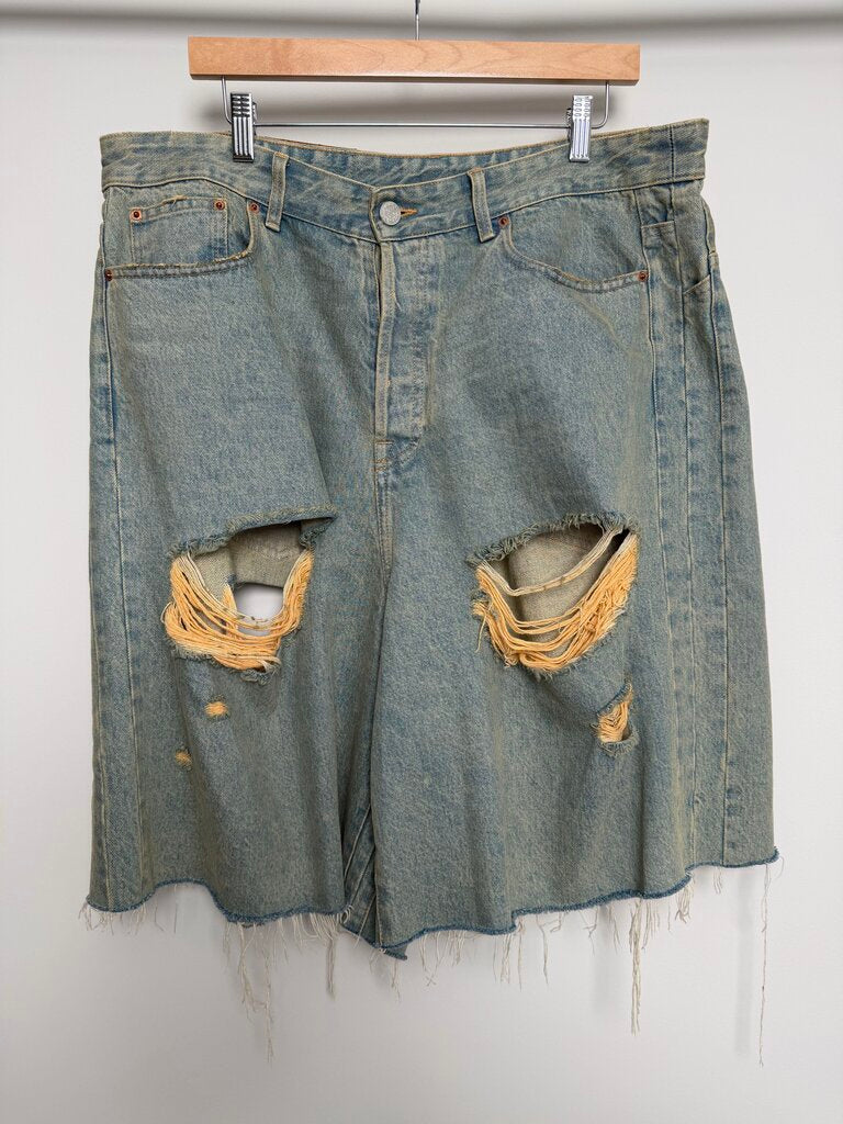 Preowned Vetements Destroyed Baggy Shorts Size 36