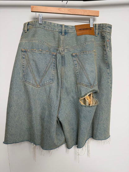 Preowned Vetements Destroyed Baggy Shorts Size 36