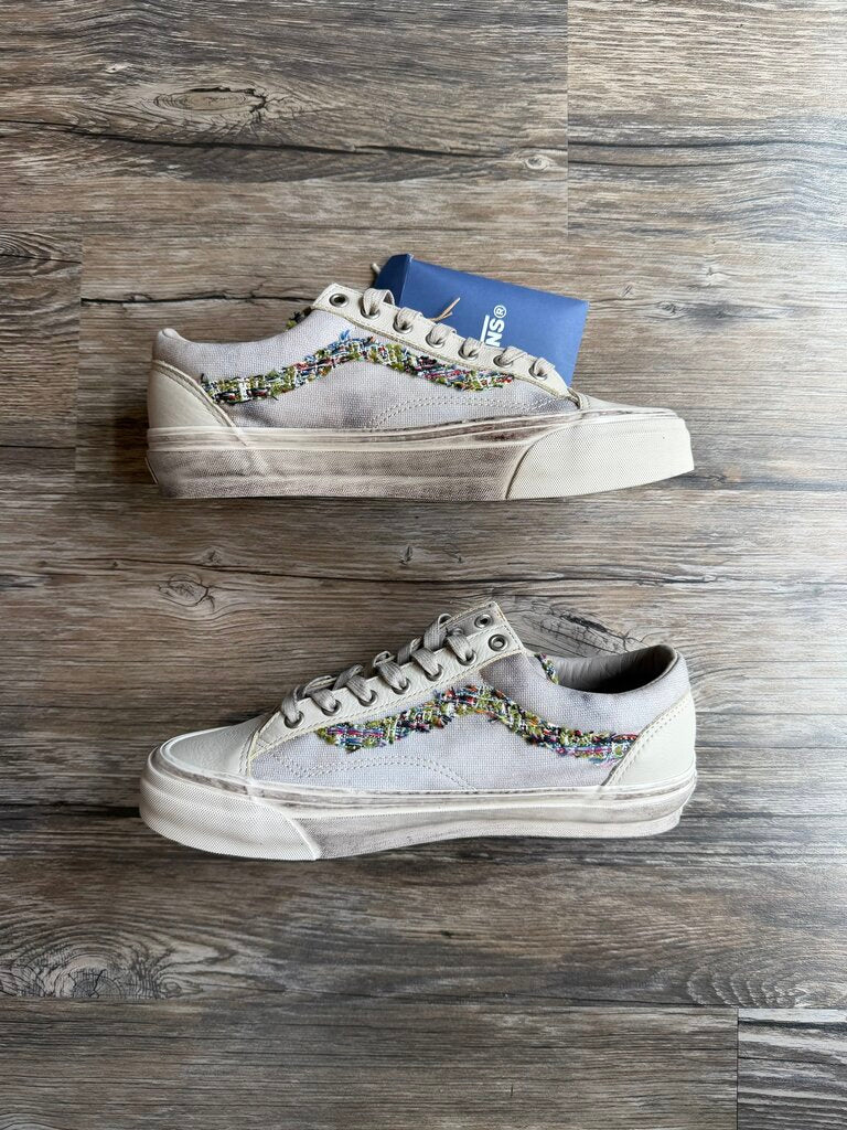 New Vans Souvenir White Vans Sz. 11.0