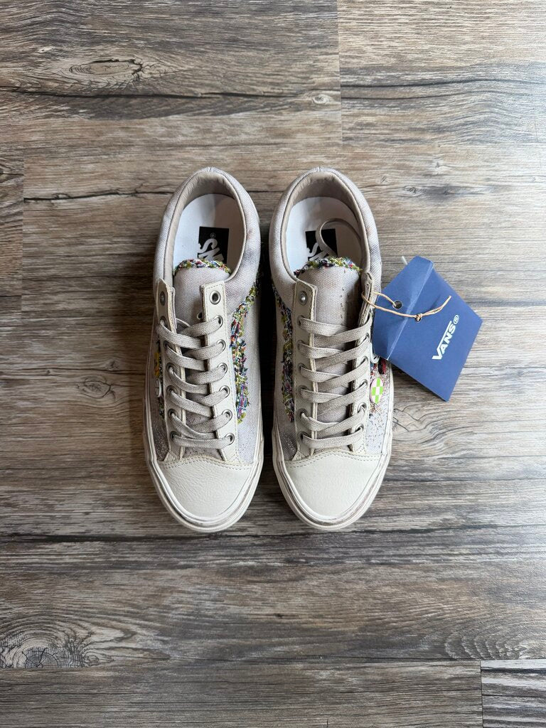 New Vans Souvenir White Vans Sz. 11.0
