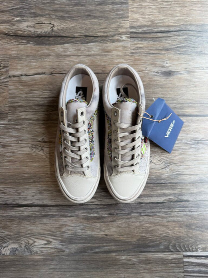 New Vans Souvenir White Vans Sz. 11.0