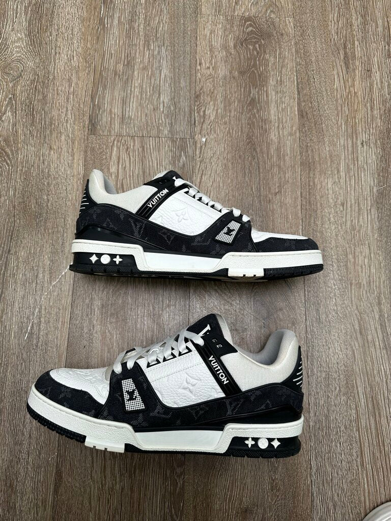 Preowned Louis Vuitton White Black Denim Monogram Trainer Sz.8LV/10M (No Box)