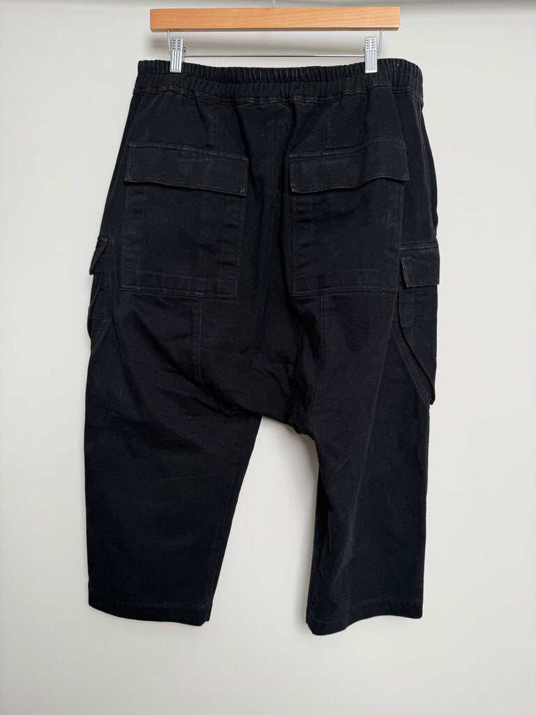 Preowned Rick Owens 3/5 Black Cargo Shorts size Xl/2XL