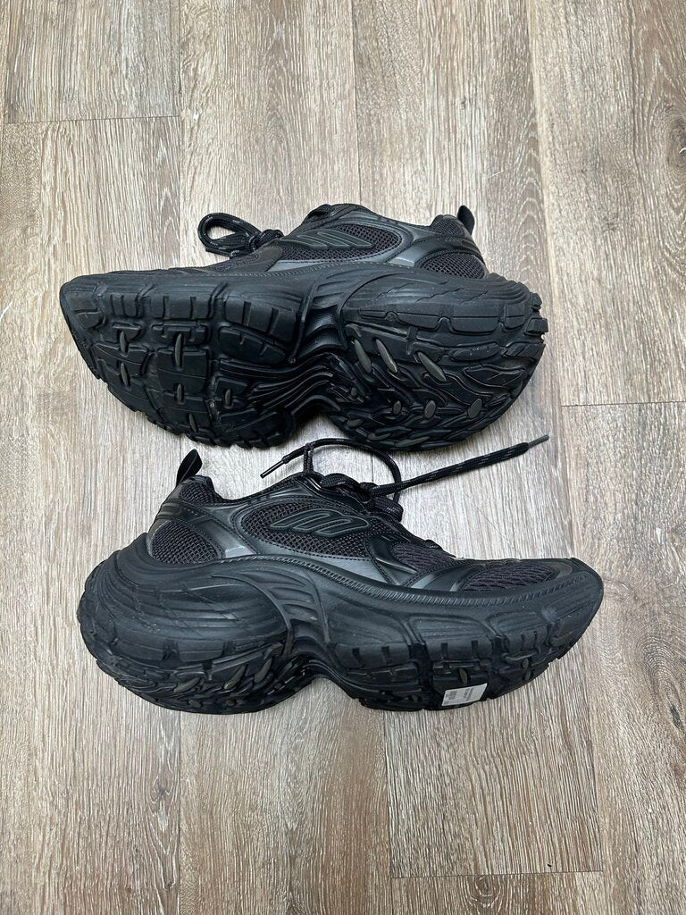 Preowned Balenciaga Black 10XL Sneaker sz.41