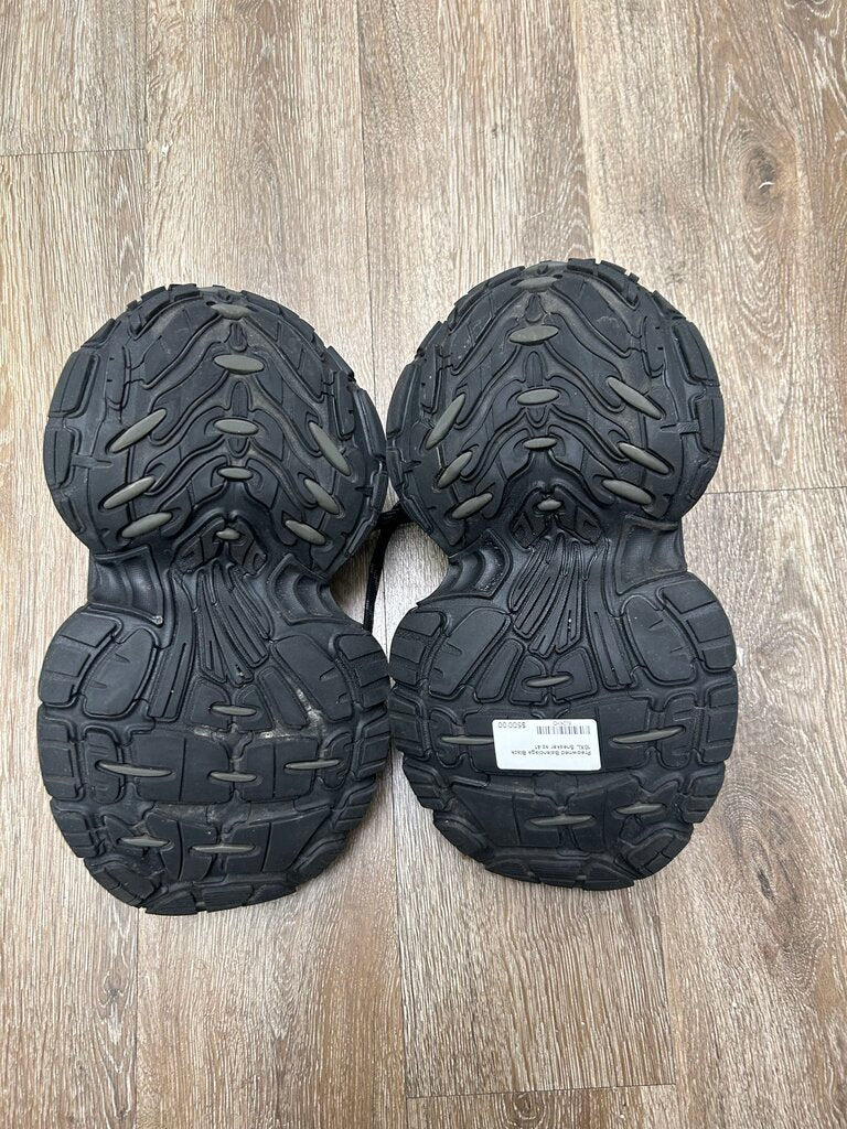 Preowned Balenciaga Black 10XL Sneaker sz.41