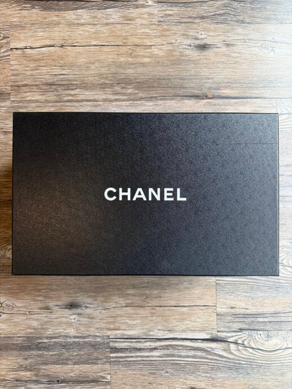 Pre-Owned Chanel Silver Trainer Sz. 45
