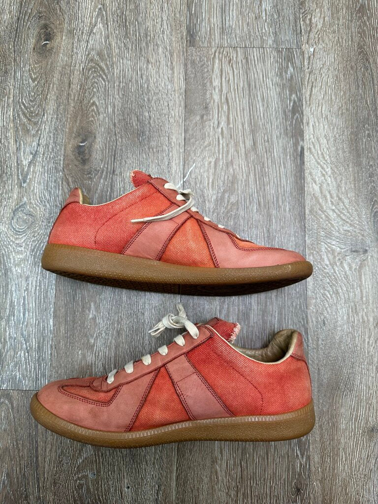 Preowned Margeila Gats Red Suede Canvas Sz.41 (No Box)